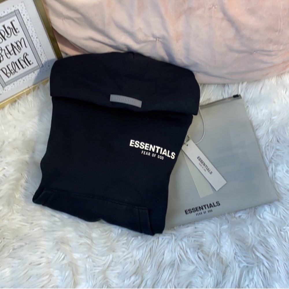 FEAR OF GOD ESSENTIALS Blackw/Gray logo hoodie
Sz:6-7(small) youth - Picture 10 of 10